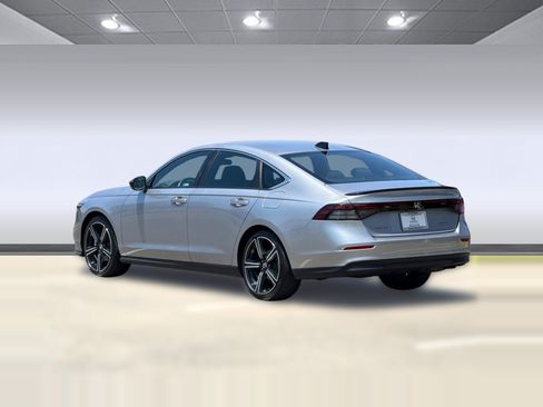 Certified 2023 Honda Accord Sport image 3
