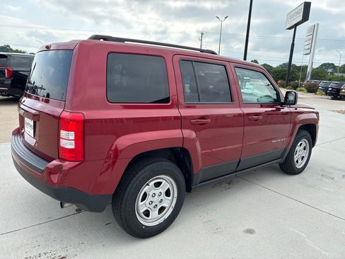 Used 2016 Jeep Patriot Sport w/ Power Value Group FWD image 6