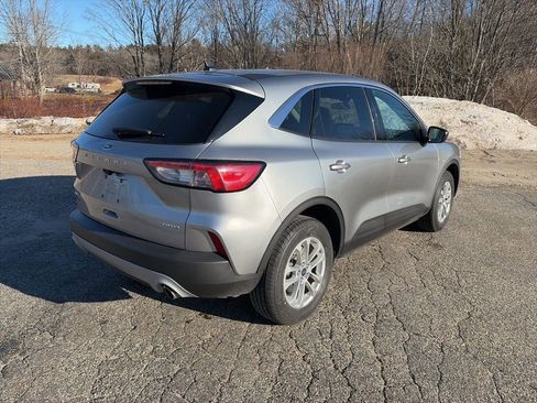 Certified 2022 Ford Escape SE w/ Cold Weather Package image 7