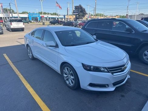 Used 2016 Chevrolet Impala LT w/ Convenience Package FWD image 2