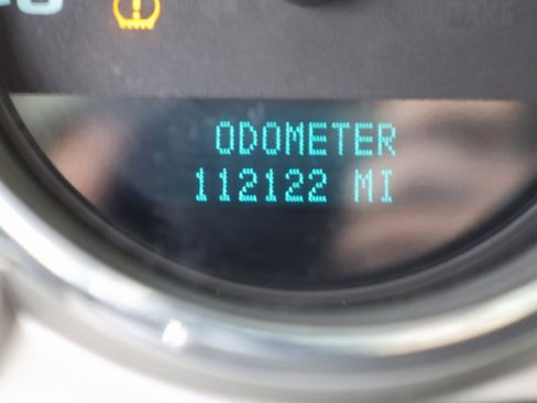 Used 2008 GMC Sierra 2500 SLE w/ Z71 Off-Road Package image 14