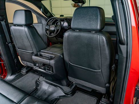 Used 2024 GMC Sierra 1500 AT4 w/ Technology Package AWD/4WD image 31