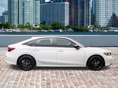 New 2025 Honda Civic Sport image 4