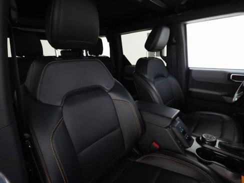 Used 2021 Ford Bronco Badlands image 20