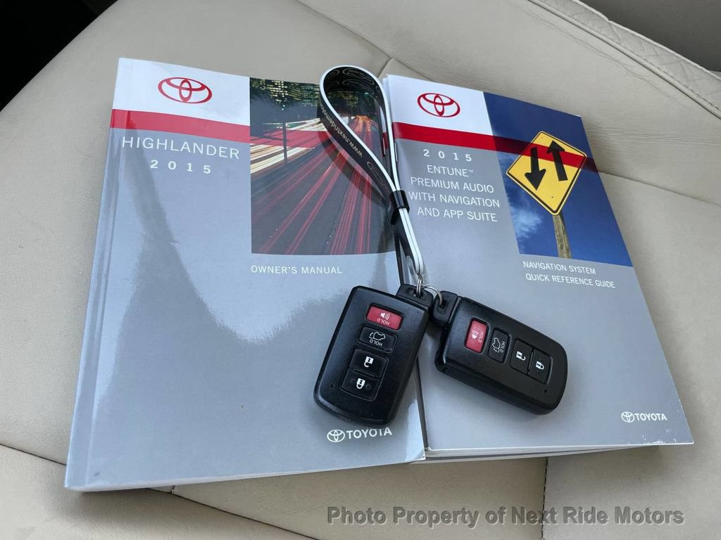Used 2015 Toyota Highlander XLE AWD/4WD image 25