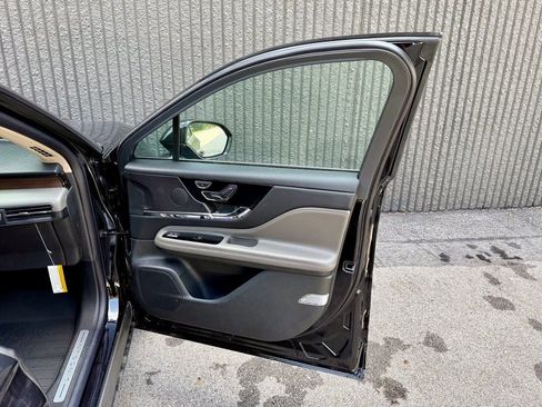 New 2025 Lincoln Corsair Grand Touring image 22