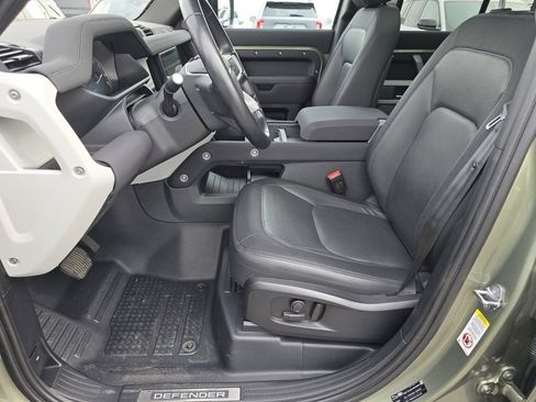 Used 2023 Land Rover Defender 110 X-Dynamic SE image 6