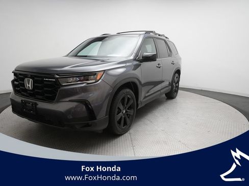 Certified 2025 Honda Pilot Black Edition image 1
