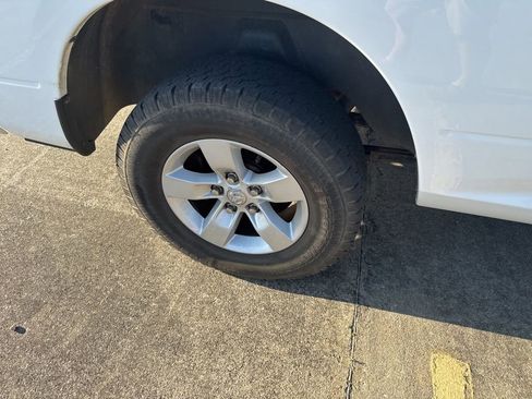 Used 2017 RAM 1500 Express image 18