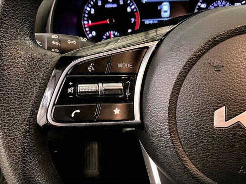 Used 2023 Kia Forte LXS w/ LXS Technology Package image 17