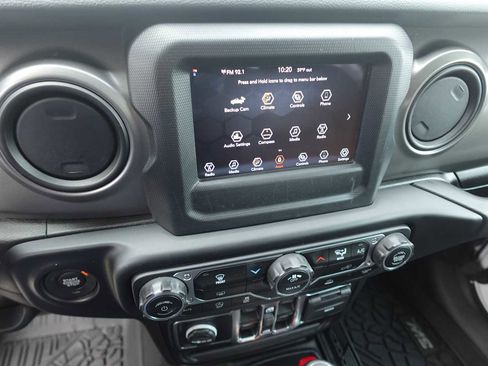 Used 2023 Jeep Gladiator Sport image 20