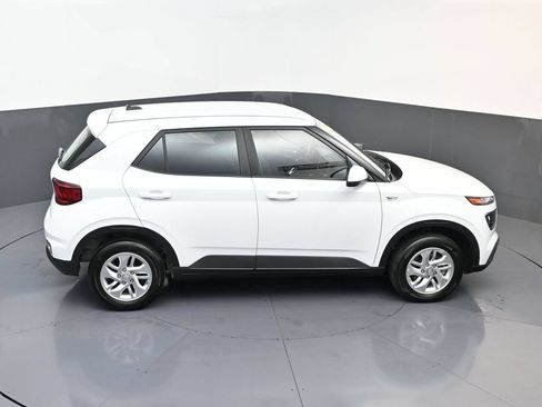 Certified 2026 Hyundai Venue SE FWD image 15