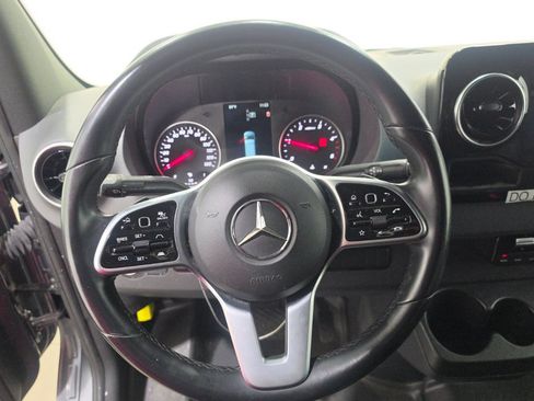 Used 2024 Mercedes-Benz Sprinter 2500 image 8