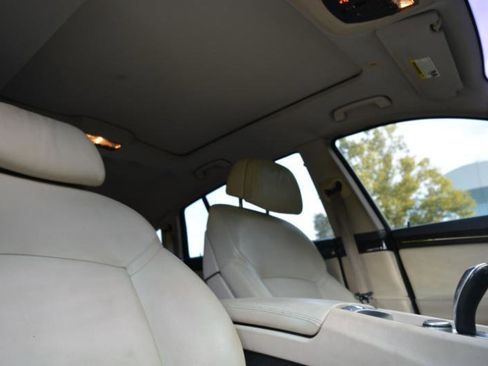Used 2010 BMW 535i Gran Turismo RWD image 18