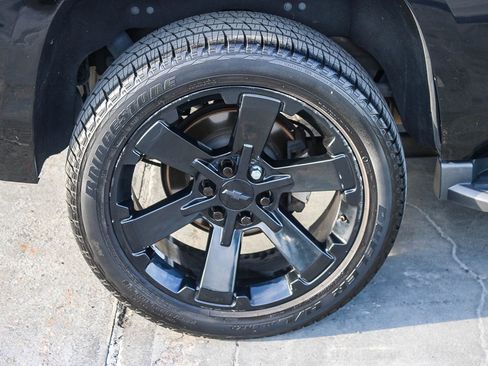 Used 2018 Chevrolet Tahoe LS image 11