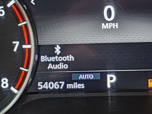 Used 2024 Nissan Rogue SV AWD/4WD image 16