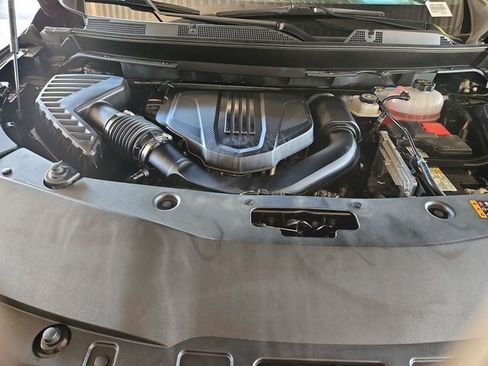 Used 2025 Buick Enclave Preferred image 31