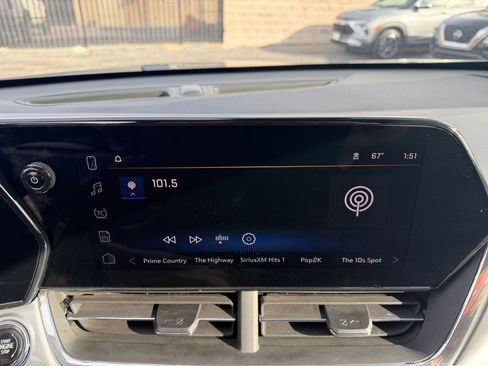 Used 2025 Chevrolet Trax LT image 21