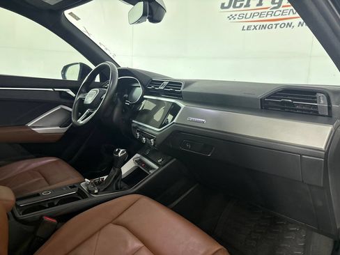Used 2023 Audi Q3 2.0T Premium w/ Convenience Package AWD/4WD image 31