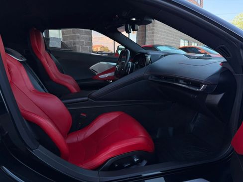 Used 2023 Chevrolet Corvette Stingray Preferred Cpe w/ Z51 Performance Package RWD image 27