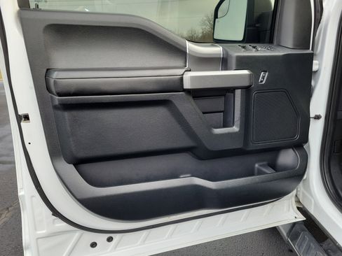 Used 2016 Ford F150 XLT w/ Equipment Group 302A Luxury image 15