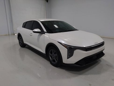 Used 2025 Kia K4 FWD image 13