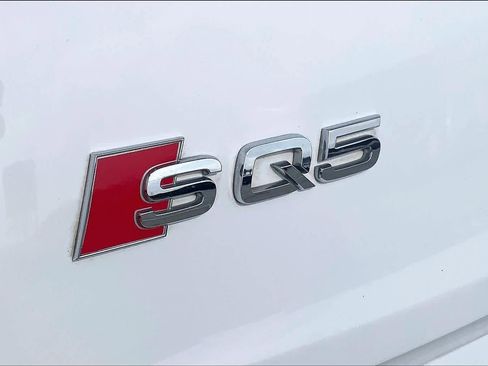 Used 2018 Audi SQ5 Premium Plus image 9