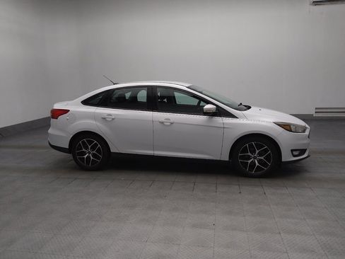 Used 2017 Ford Focus SE FWD image 11
