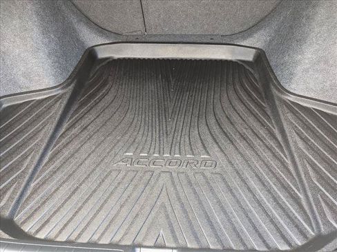 Used 2020 Honda Accord EX-L image 6