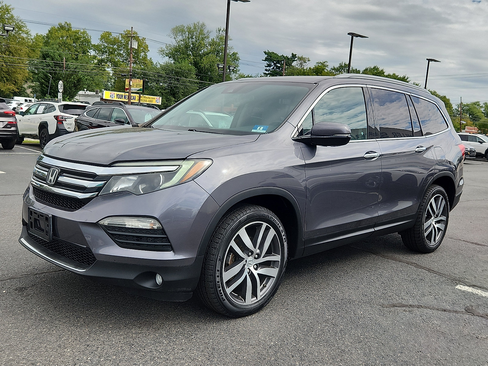 Used 2016 Honda Pilot Touring image 3