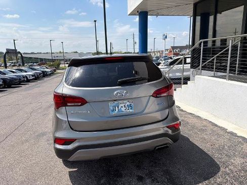 Used 2018 Hyundai Santa Fe Sport FWD image 8