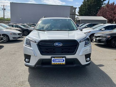 Certified 2022 Subaru Forester Premium AWD/4WD image 4