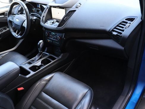 Used 2019 Ford Escape Titanium AWD/4WD image 29