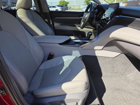 Certified 2021 Toyota Camry XLE w/ Navigation Package image 14
