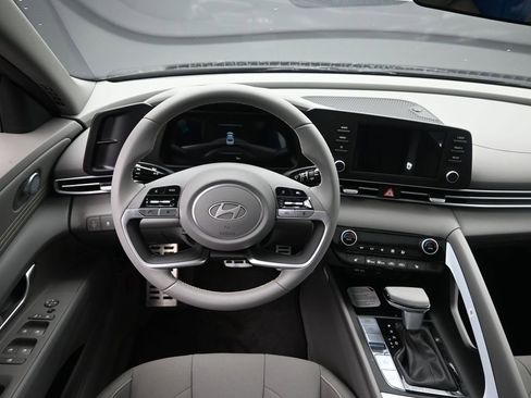 New 2026 Hyundai Elantra SEL Sport Premium FWD image 22