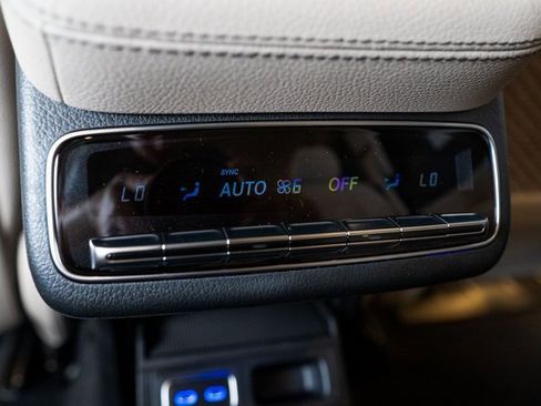 New 2026 Mercedes-Benz GLS 450 4MATIC image 33