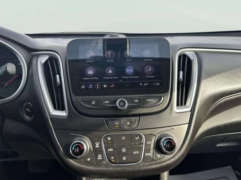 Used 2022 Chevrolet Malibu LT w/ Leather Package image 25