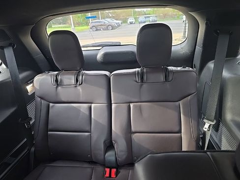 Used 2025 Ford Explorer Platinum w/ LUX Leather Package AWD/4WD image 10
