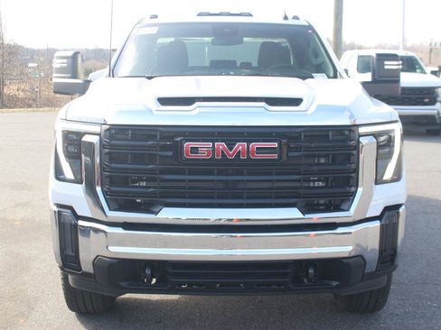 New 2026 GMC Sierra 3500 Pro w/ Convenience Package AWD/4WD image 2