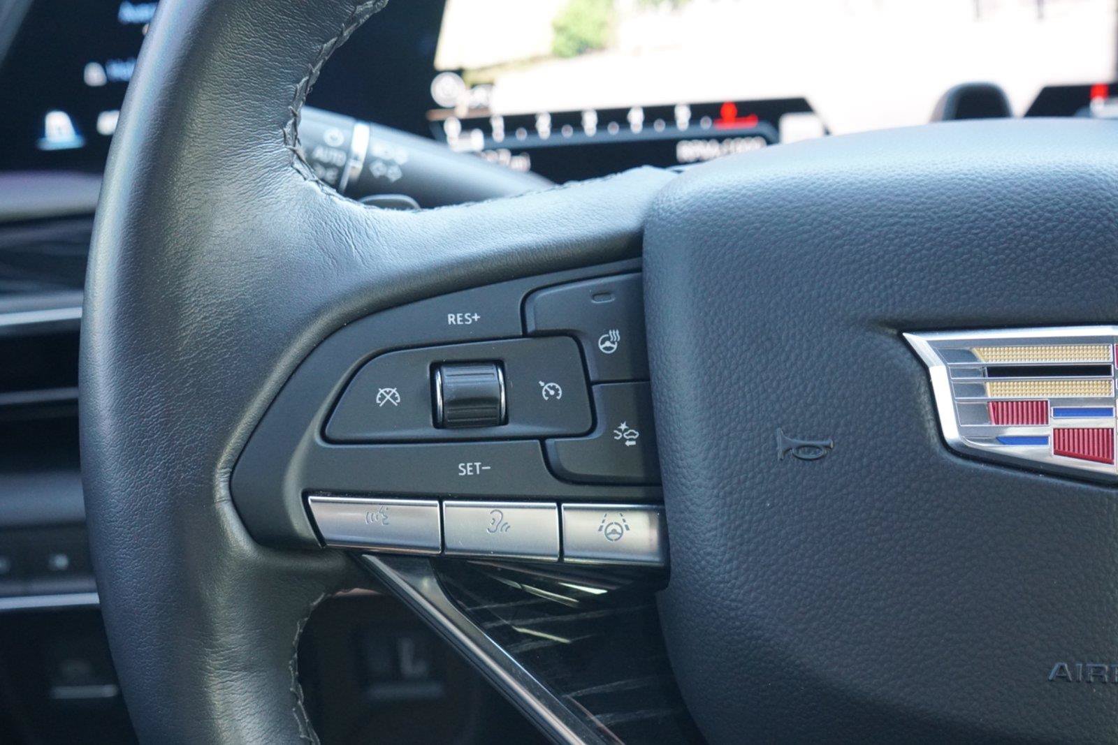 Used 2023 Cadillac Escalade Sport w/ LPO, ONYX Package AWD/4WD image 17