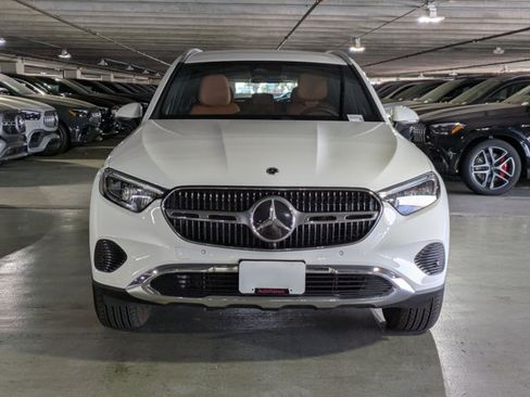 Certified 2026 Mercedes-Benz GLC 300 image 2