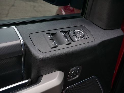Certified 2019 Ford F150 Lariat w/ Equipment Group 502A Luxury AWD/4WD image 18
