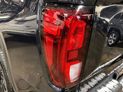 Used 2023 GMC Sierra 1500 Elevation image 25