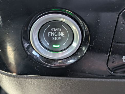 Used 2023 GMC Sierra 1500 SLE AWD/4WD image 27