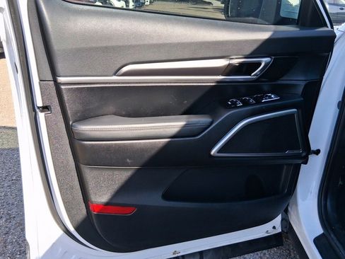 Used 2024 Kia Telluride S w/ S Sunroof Package image 11