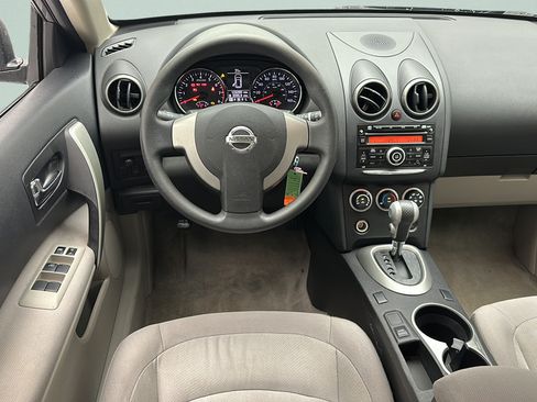 Used 2014 Nissan Rogue S AWD/4WD image 10