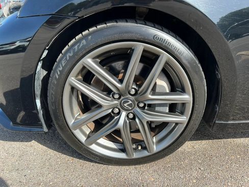Used 2016 Lexus IS 200t w/ F Sport Package RWD image 9