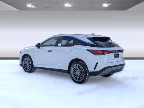 Certified 2025 Lexus RX 350 w/ Luxury Package image 3