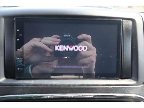 Used 2015 Dodge Grand Caravan SXT image 14