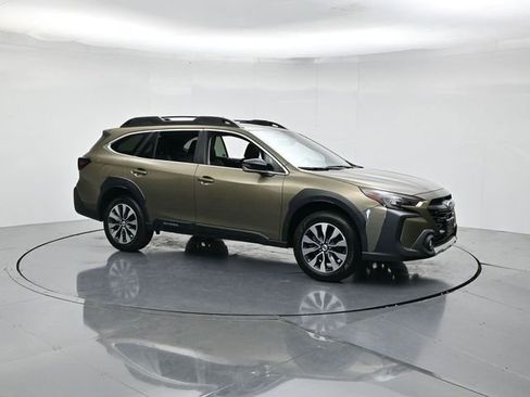 Used 2024 Subaru Outback Limited AWD/4WD image 3